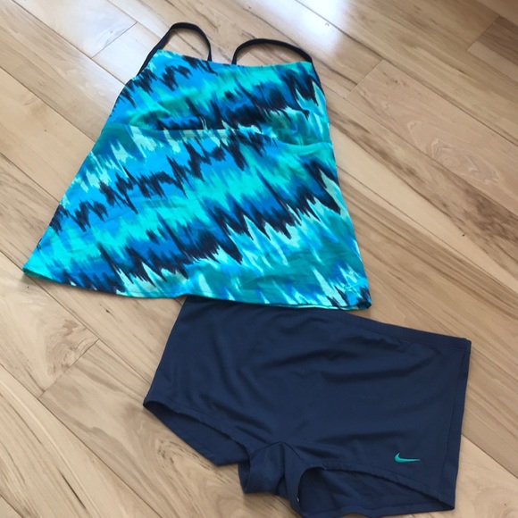 nike swim core boyshort